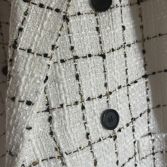 Blazer - Picture 2 of 2